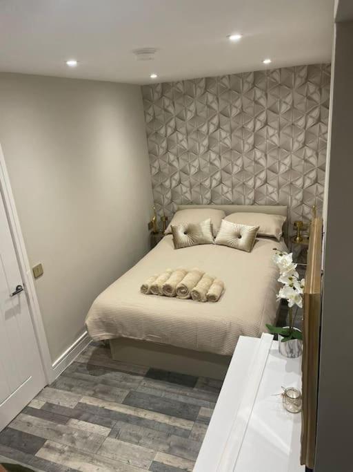 Rivendell Modern 2 Bedroom Apartment In St Peters Village Sleeps 6 Broadstairs Kültér fotó